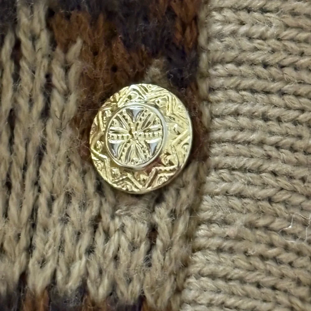 Liz Baker 80’s Fall Leaves Patterned Cardigan Sweater - Tan and Brown - Picture 3 of 6